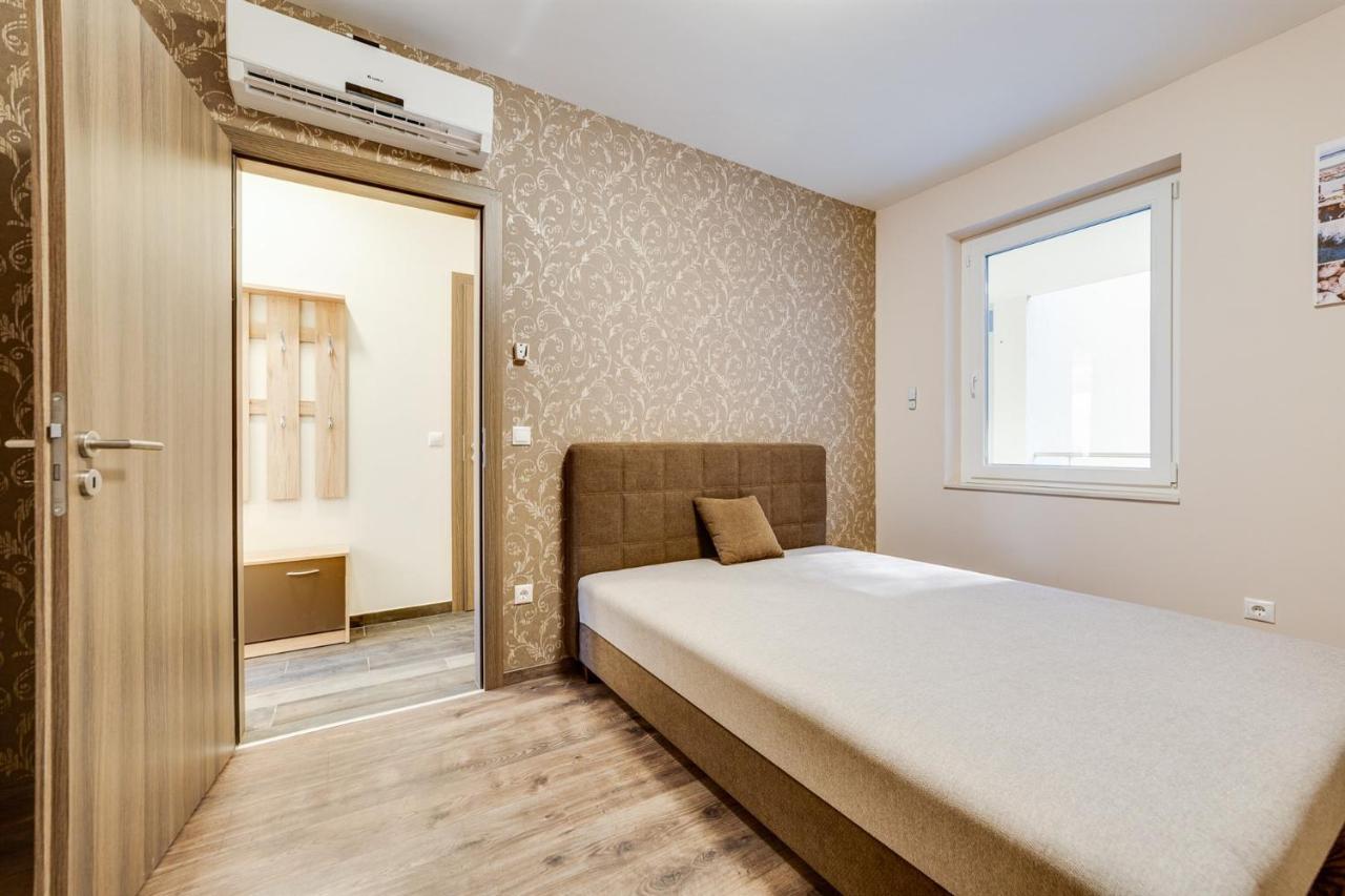 Forest Földvár Apartmanok Balatonföldvár Exterior foto